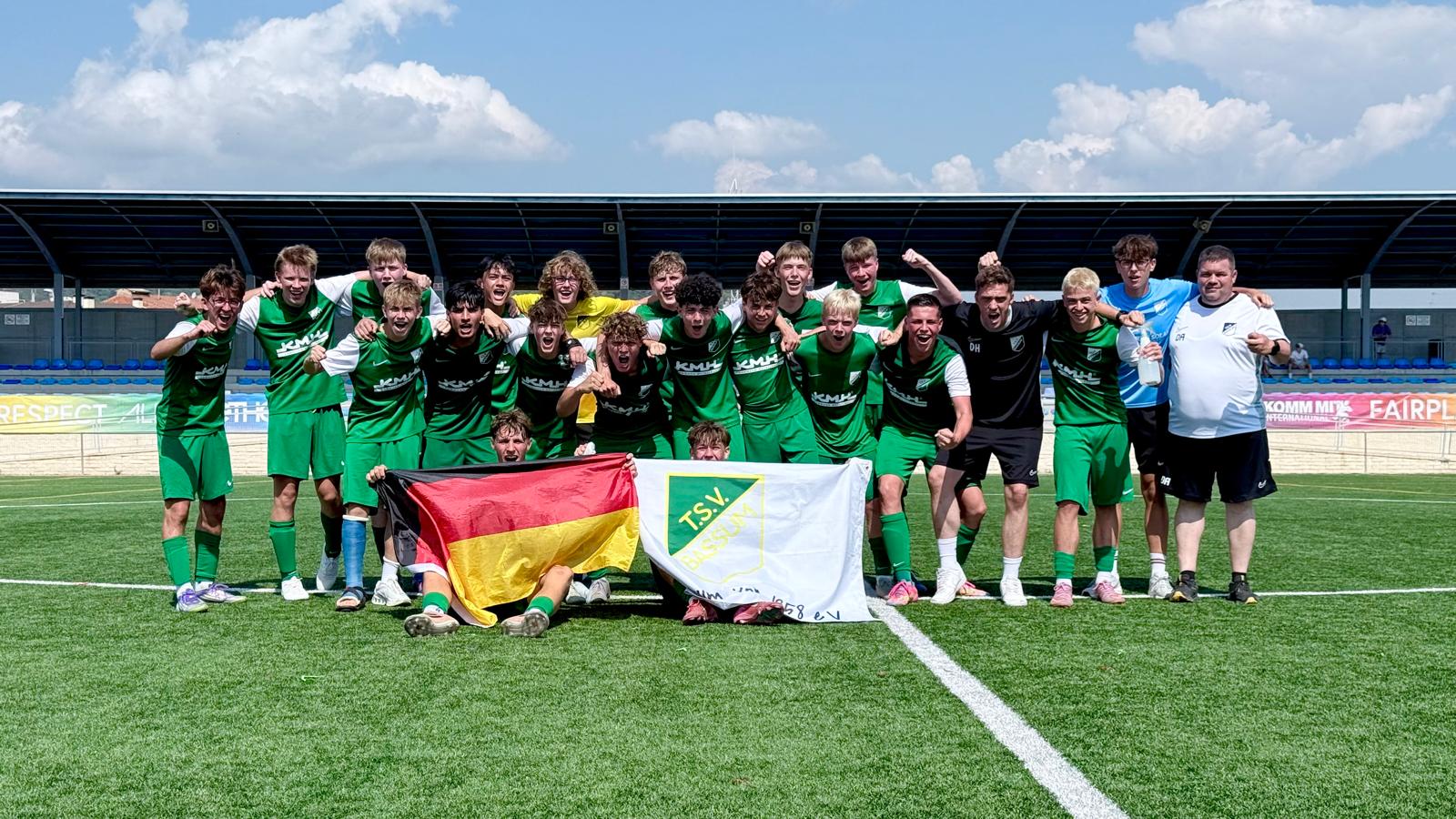 Perfekter Start in den zweiten Turniertag für unsere B-Jugend in Spanien